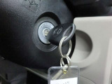 弊社では店頭でご購入者様が車をご確認の上、ご契約して頂ける方のみの販売に限らせていただきます。予めご了承ください。