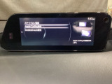 Apple Carplay・Android Auto対応!マツダ コネクト(コマンダーコントロール)でスマートフォンを操作して、通話、音楽を聴いたり、マップで目的地を調べることができます。