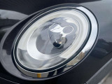LEDヘッドライト!太陽光に近い明りで夜道を照らします!MINIの特徴である丸目ヘッドライトが可愛くてオシャレ!