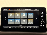 スマートフォンのような操作感の静電式タッチパネル。
