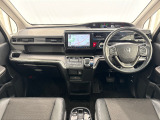いつでも気持ちよく運転できて、使い勝手のいい収納や体をケアするシート、細部にまでこだわったインテリア♪