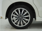 ◆アルミホイール装着車です!これで足元まわりもおしゃれにきまります!