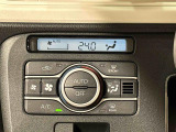 車内空調は&rdquo;AUTOエアコン&rdquo;にお任せ。運転に集中出来ますよ!