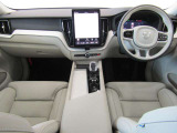 XC60 ウルトラ B5 AWD ダークエディション 4WD 