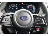 全車速追従クルーズコントロールの設定は、ステアリング内のスイッチで設定するだけ。簡単です。