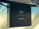 【ETC】高速道路の料金所をストレスなく通過!話題のスポットやサービスエリアに多い「スマートIC」利用時は必須のアイテムです。当店でセットアップを実施、ご納車当日からすぐにご利用いただけます!
