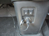 運転席・助手席シートヒーターが付いております☆冬場はお尻からポッカポカですよ!!