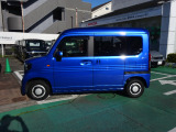 ☆車検整備付き!さらに1年間無料保証付きです。  当社の整備士が消耗品の交換、整備をしてお届けいたします。