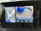 【バックモニター】車庫入れなど目視と合わせモニターで確認できて安心です。