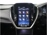 11.6インチの縦型ディスプレイに、ナビゲーション機能をはじめ、エンターテインメント、車両情報、エアコン操作、各種設定などを集約。タブレットのような感覚で、直感的に操作できます。