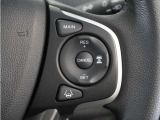 ◆アダプティブクルーズコントロール◆予め設定した車速内でクルマが自動的に加減速。前走車との適切な車間距離を維持しながら追従走行します。【LKAS】車線維持支援システムでステアリング操作を支援。