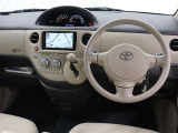 運転席廻りです。