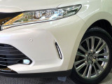 【シーケンシャルターンランプ付きLEDヘッドライト】人気の『流れるウィンカー』付きのLEDヘッドライトを装備♪高級感はもちろん、点灯時は存在感たっぷりで他車からも認識されやすく安心です。