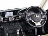 ★使いやすさや安全性を追求したステアリング周り!高級車ゆえにスイッチ類が多いのも特徴ですね!考え尽くされた配置ですぐに使いこなす事が出来ますのでご安心下さい!是非、体感してみて下さい!!