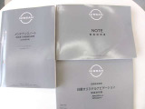 「取扱説明書」「保証書」揃ってます^^お車の操作方法や、トラブル回避方法が記載されているため、意外と役に立ちます。