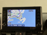 いまや必須装備「ナビゲーション」搭載!知らない場所にスイスイッとドライブ。もう、これなしではハンドルを握れませんね!でも運転中の操作は危険ですのでご注意ですね☆