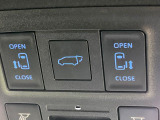 【ハンズフリー両側パワースライドドア】スマートキーや運転席のスイッチで後席両側スライドドアの開閉が可能♪電動だから力を入れてドアを開ける必要が無く、小さなお子様でも簡単に開け閉めでき快適です♪