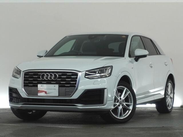Q2 1.0 TFSI スポーツ 