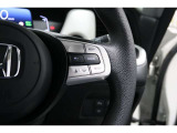 Hondaセンシングの機能のひとつ、アダプティブクルーズコントロール付!アクセルから足を離しても設定したスピードと前車との車間を保ち走行してくれます!車線維持もアシスト☆高速道路で疲労軽減ですね☆