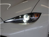 【LEDヘッドライト】省電力で長寿命の明るく運転しやすいLEDヘッドランプです。明るく照らすので暗い夜道からお客様を守ってくれます。お近くの広島マツダまでお越しください。