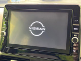 【大画面ナビ】人気の大型9インチナビを装備。存在感のある大画面はインパクト大!ナビ利用時のマップ表示は見やすく、テレビやDVDは臨場感がアップ!いつものドライブがグッと楽しくなります♪