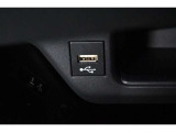 USB端子ソケット装備!