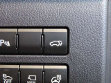 パワーバックドア装着車です。