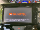 【純正ナビ】人気の純正ナビを装備しております。ナビの使いやすさはもちろん、オーディオ機能も充実!キャンプや旅行はもちろん、通勤や買い物など普段のドライブも楽しくなるはず♪