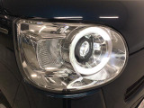 【LEDヘッドライト】明るい光が瞬時に立ち上がり、必要な場所を均一に照らします。寿命も長く省エネで、スタイリッシュなデザインは現代の主流です♪