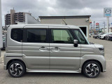 横からのデザインもお洒落ですね!