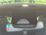 【トヨタセーフティセンス】走行中に前方の車両等を認識し、衝突しそうな時は警報とブレーキで衝突回避と被害軽減をアシスト。より安全にドライブをお楽しみいただけます。