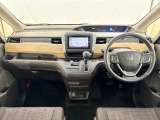 いつでも気持ちよく運転できて、使い勝手のいい収納や体をケアするシート、細部にまでこだわったインテリア♪