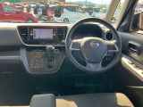 大きなガラスで視界が良く運転しやすいです