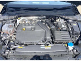 マイルドハイブリッドシステムと組み合わせた4気筒/2気筒可変機能(ACT)付き1.5L直噴ターボのeTSI Evoエンジンを搭載。低速トルクが太く、スムースかつパワフルな加速が魅力です。