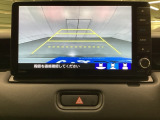 バックでの車庫入れも安心です! リアカメラが付いているバックモニター付のナビを装備しております。操作線もついており距離感も画面から確認できます。