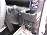 【こだわりの品質】新車にも負けないくらい満足していただけるお車を提供するということが弊社のこだわりでありモットーです。たかが中古車ではなく、されど中古車を実感していただきたいです。