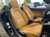 運転席シート廻りは使用感も少なく、良好な状態となっています。丁寧に使われていたことがよくわかりますね。