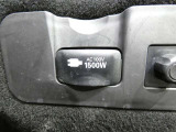【100V電源】レジャーや緊急時にあると便利な100V電源が装備されています。※最大1500Wまでのご利用となります。