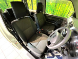 運転席シート廻りは使用感も少なく、良好な状態となっています。丁寧に使われていたことがよくわかりますね。
