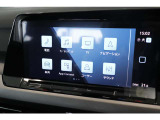 純正ナビ Discover Pro を装備、USB、Bluetoothも対応しております。