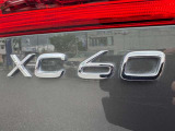 快適性と操縦性の最上なバランスを生まれ持ったSUVがボルボXC60です。存在を意識させることなくドライビングを支える先進技術と、乗るたびに胸を高鳴らせる走りが備わっています。