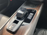 第2世代 e-Power専用デザインのシフトレバー。操作はとても簡単です。