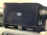 【大画面ナビ】人気の大型10インチナビを装備。存在感のある大画面はインパクト大!ナビ利用時のマップ表示は見やすく、テレビやDVDは臨場感がアップ!いつものドライブがグッと楽しくなります♪