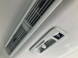 ナノイー機能付きのサーキュレーターが、車内の空気を循環、温度も均一に保たれて快適です。