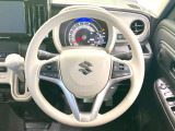 【ステアリングスイッチ】運転中、前方から目線をそらすことなく、オーディオ等の操作が可能な便利機能!安心&快適なドライブを演出してくれます♪