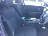 それぞれの分野のプロがお車の悩みや疑問に親身になって対応させていただきます。