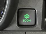 ★ECONスイッチ★ エコドライブを加速しよう!スイッチをONにすると、運転の仕方によるロスを抑え込み燃費をよくするようクルマが頑張ります(*^ー^*)燃費向上にチャレンジ♪