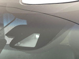 【ホンダセンシング】走行中に前方の車両等を認識し、衝突しそうな時は警報とブレーキで衝突回避と被害軽減をアシスト。より安全にドライブをお楽しみいただけます。