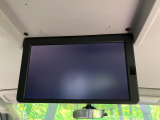 【フリップダウンモニター】大画面モニターで後席でもエンタメをお楽しみいただけます。小さなお子様にも大人気の装備です♪