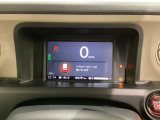 デジタル表示のスピードメーターとタコメーター、燃費やオドメーターなどの表示の他に、ホンダセンシング機能などの表示もできる多機能なマルチインフォメーション・ディスプレイです。